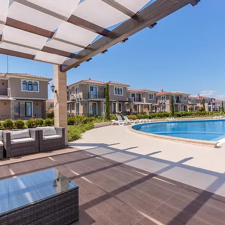 Villa Victoria Residences